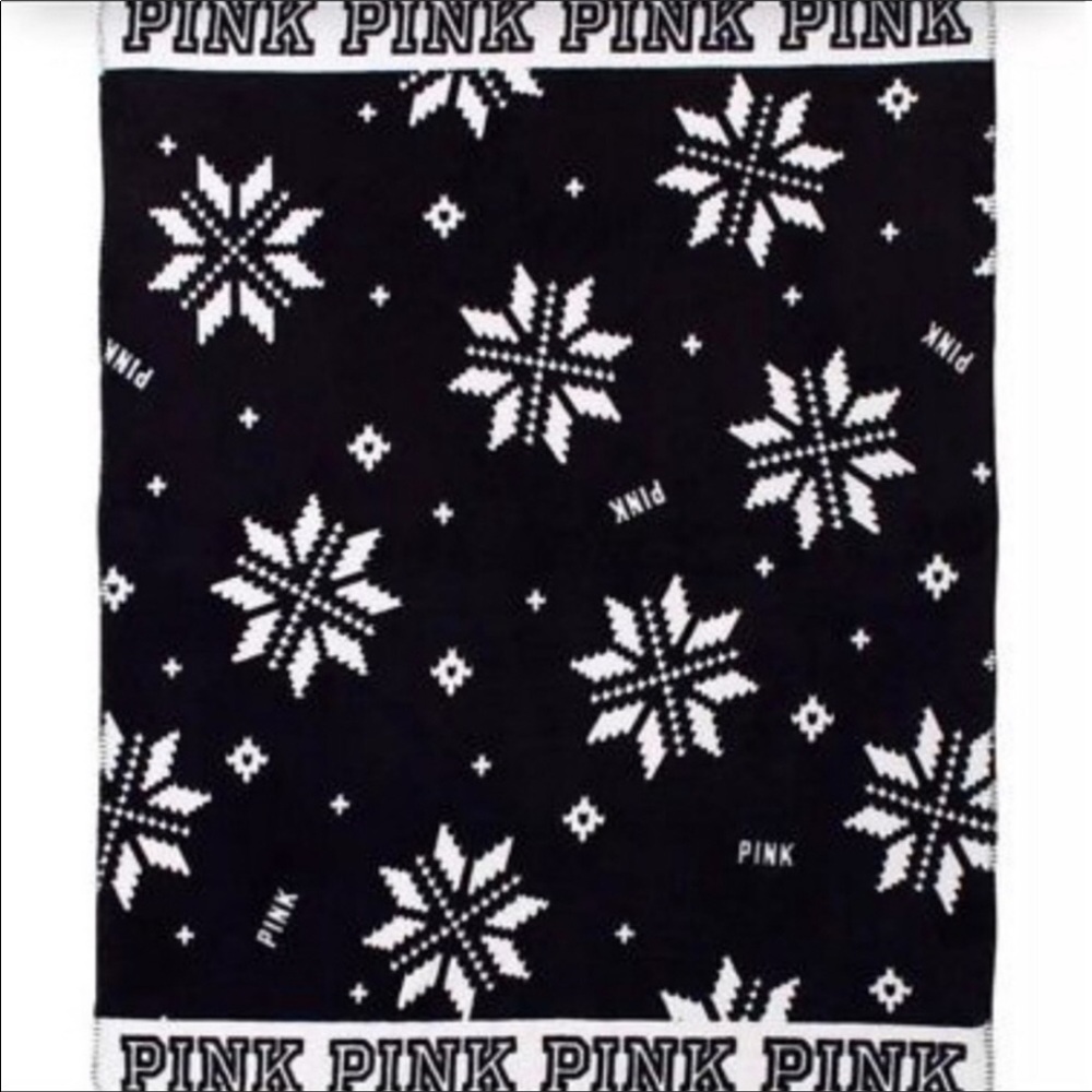 PINK VICTORIAS SECRET SNOWFLAKE BLANKET THROW NWT